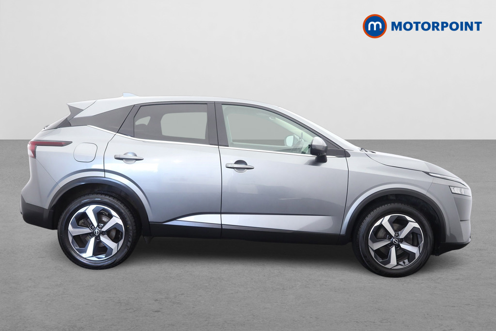 Nissan Qashqai N-Connecta Manual Petrol SUV - Stock Number (1692749) - Drivers side