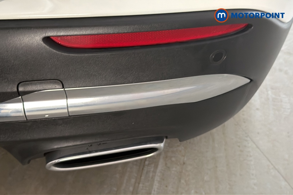 Mercedes-Benz GLA Amg Line Automatic Petrol SUV - Stock Number (1693138) - 39th supplementary image