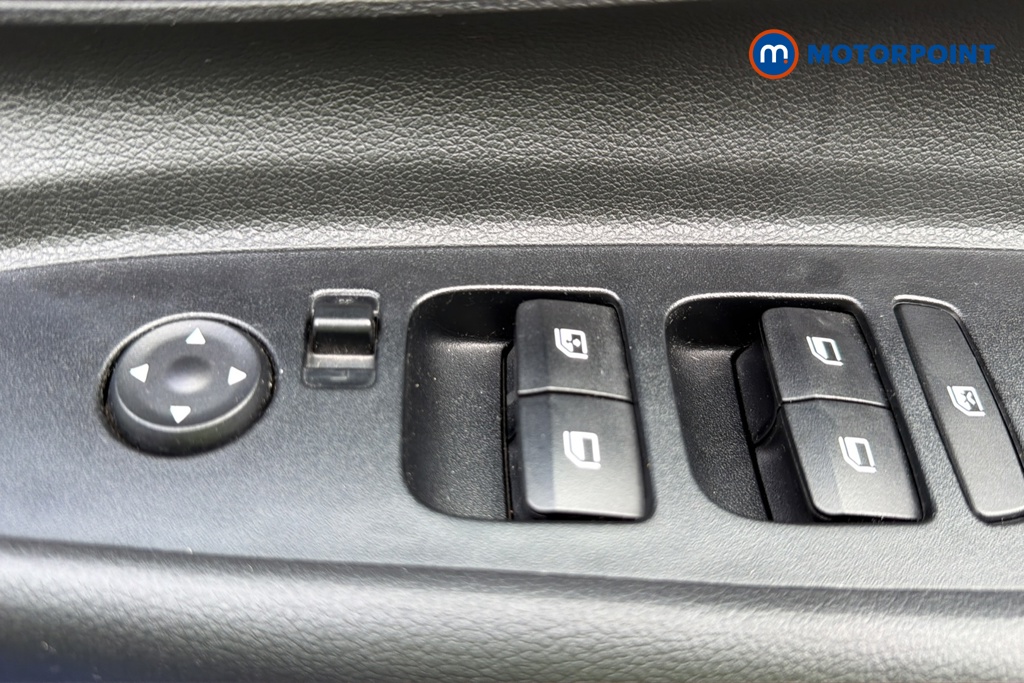 Hyundai I20 Se Connect Manual Petrol Hatchback - Stock Number (1693801) - 19th supplementary image
