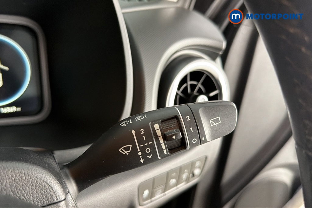 Hyundai Kona Se Connect Automatic Petrol-Electric Hybrid SUV - Stock Number (1694463) - 6th supplementary image