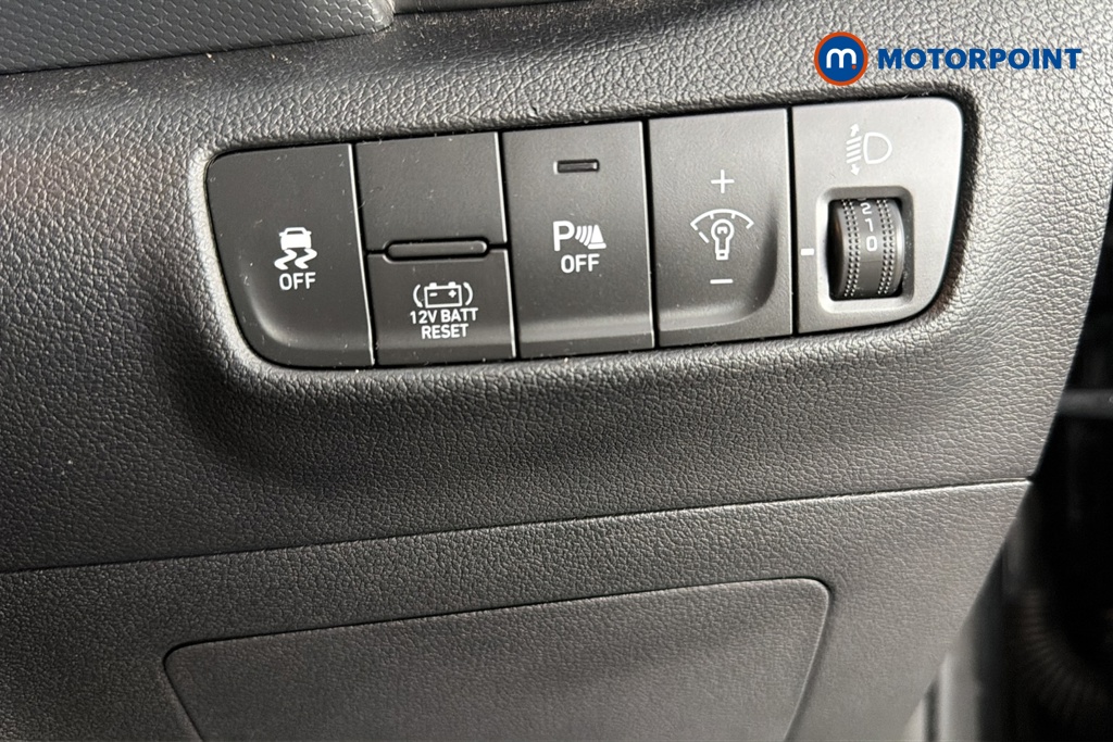 Hyundai Kona Se Connect Automatic Petrol-Electric Hybrid SUV - Stock Number (1694463) - 11th supplementary image
