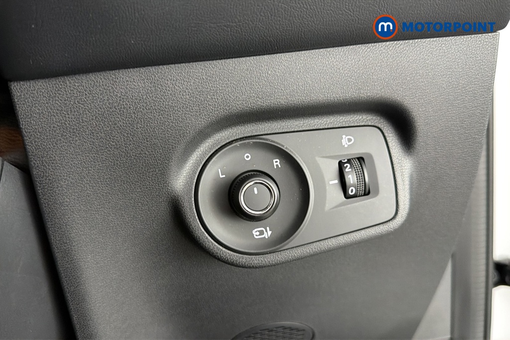 Mg Motor Uk ZS Trophy Automatic Petrol-Electric Hybrid SUV - Stock Number (1695201) - 11th supplementary image