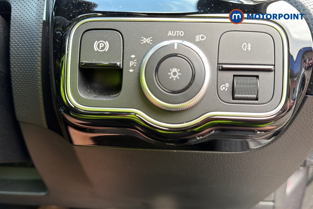 Mercedes-Benz A Class Amg Line Automatic Petrol Hatchback - Stock Number (1685402) - 11th supplementary image