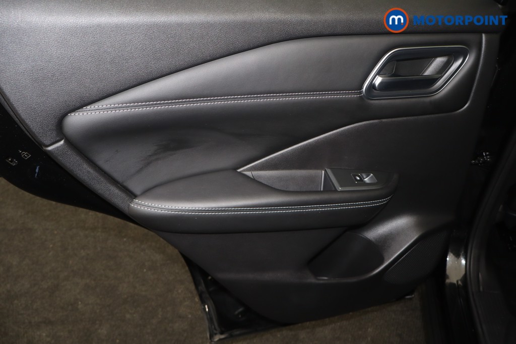 Nissan Qashqai Tekna Automatic Petrol SUV - Stock Number (1687973) - 30th supplementary image