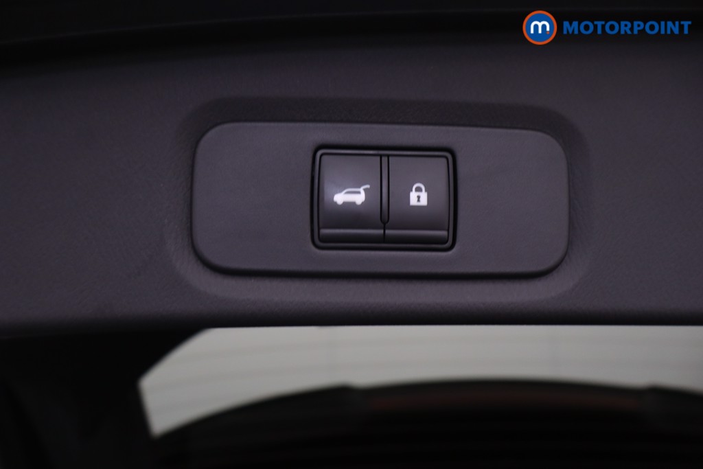 Nissan Qashqai Tekna Automatic Petrol SUV - Stock Number (1687973) - 50th supplementary image