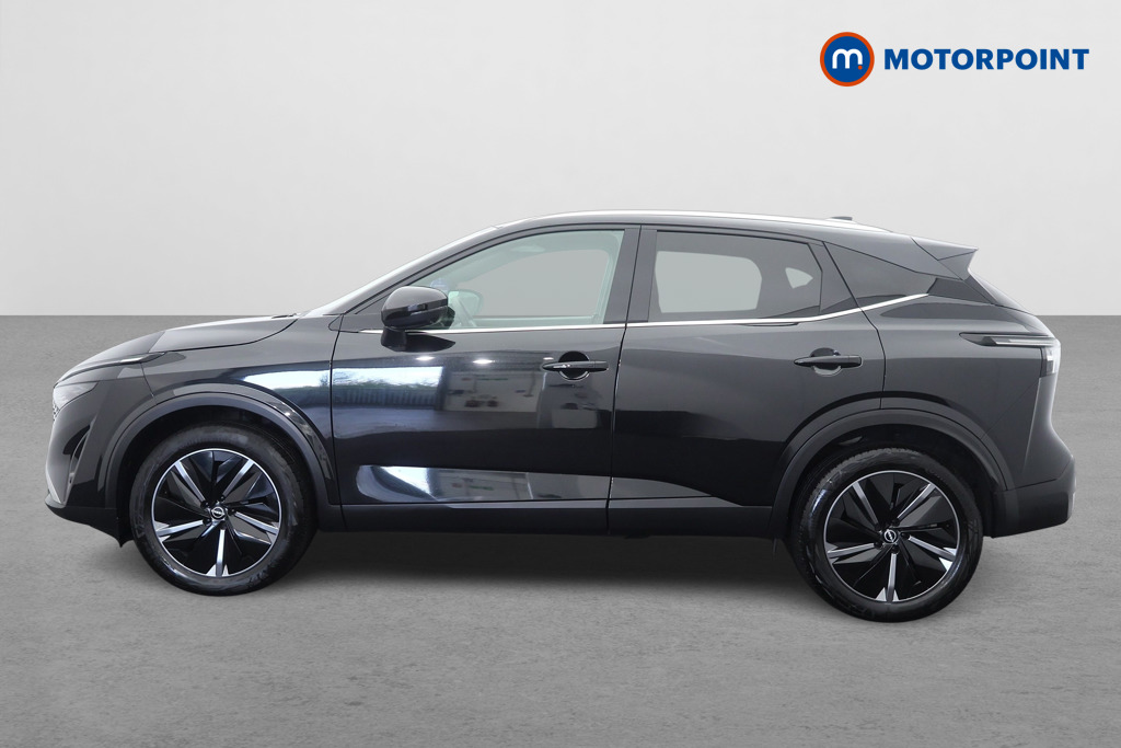 Nissan Qashqai Tekna Automatic Petrol SUV - Stock Number (1687973) - Passenger side