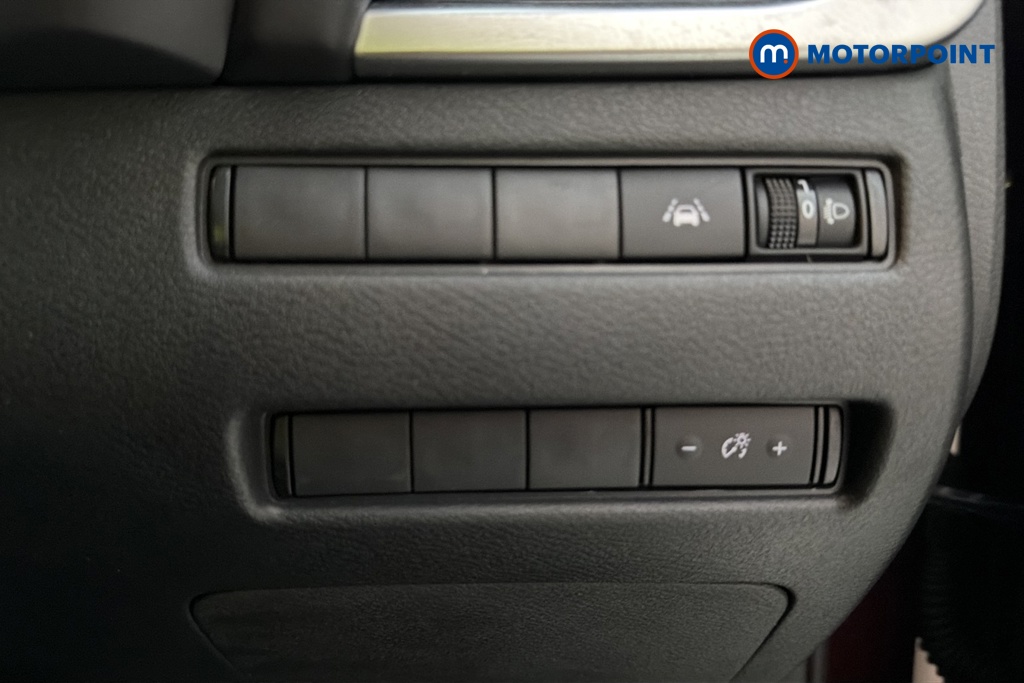 Nissan Qashqai N-Connecta Automatic Petrol-Electric Hybrid SUV - Stock Number (1692139) - 11th supplementary image