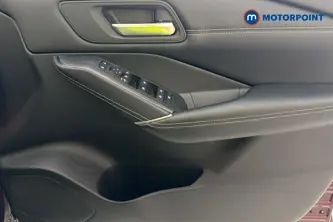 Nissan Qashqai N-Connecta Automatic Petrol-Electric Hybrid SUV - Stock Number (1692139) - 18th supplementary image