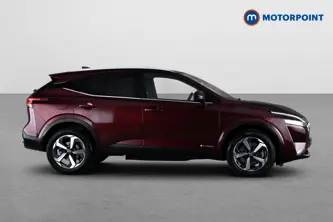 Nissan Qashqai N-Connecta Automatic Petrol-Electric Hybrid SUV - Stock Number (1692139) - Passenger side
